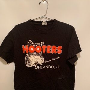 Hooters Shirts - Hooters Orlando Florida T-shirt Medium Hooters Shirts - Hooters Orlando Florida T-shirt Medium